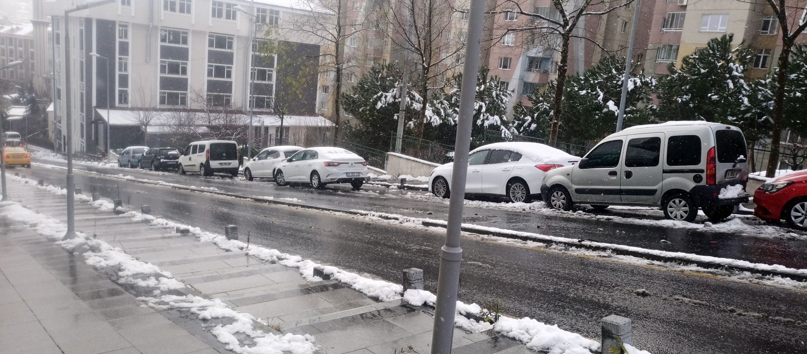 Meteoroloji'den İstanbul'a yoğun kar yağışı uyarısı